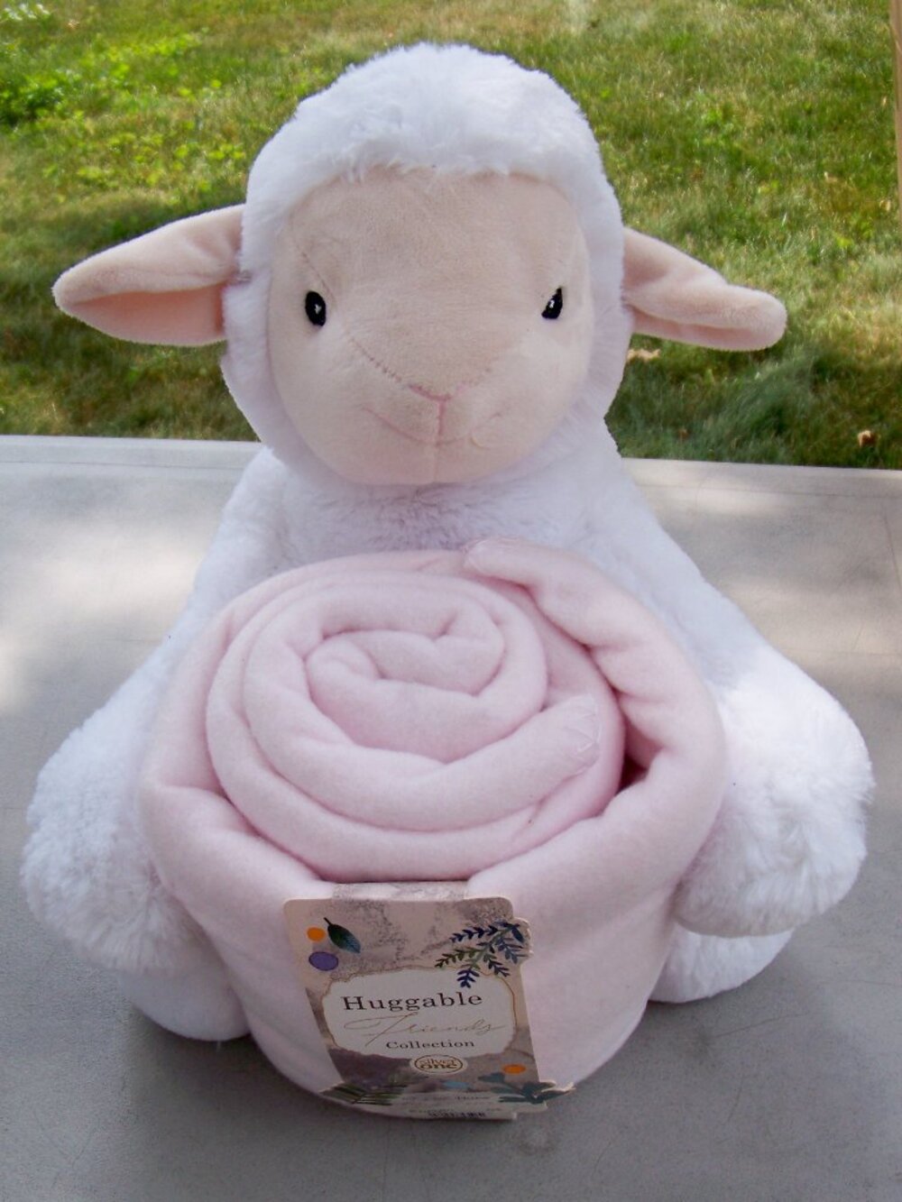 Huggable Friendly Collection Lamb Stuffed Animal + Blanket, New